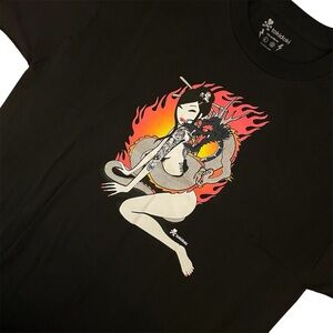 Tokidoki Coiled Japanese Dragon Girl w/ Flame T-Shirt Men’s Large Tee HTF NWT